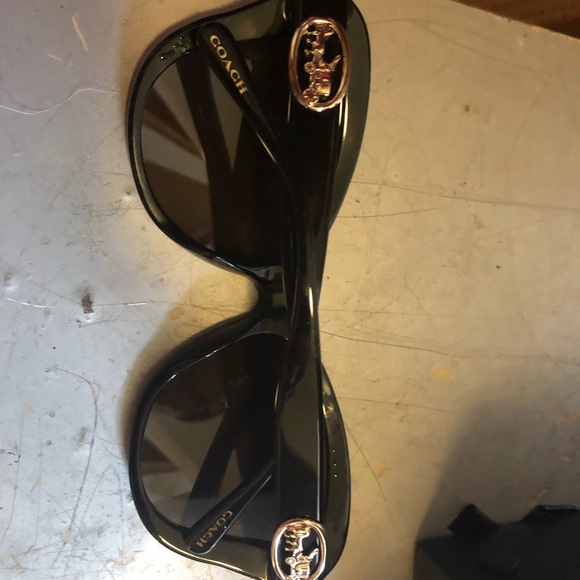 Coach sunglasses - Picture 4 of 4